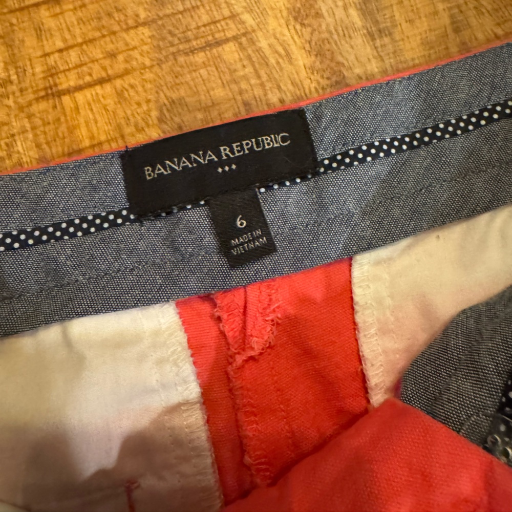 Banana Republic Vibrant Coral Shorts - Picture 5 of 6